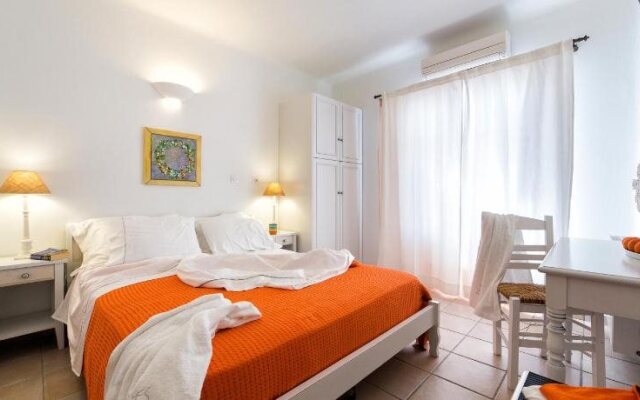 Yades Suites - Apartments & Spa