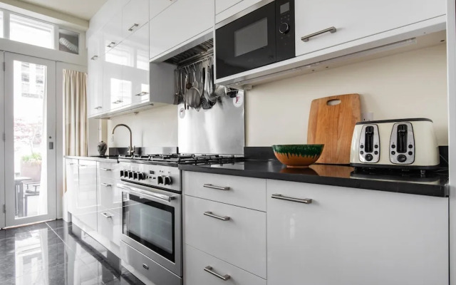 Codrington Mews III by Onefinestay