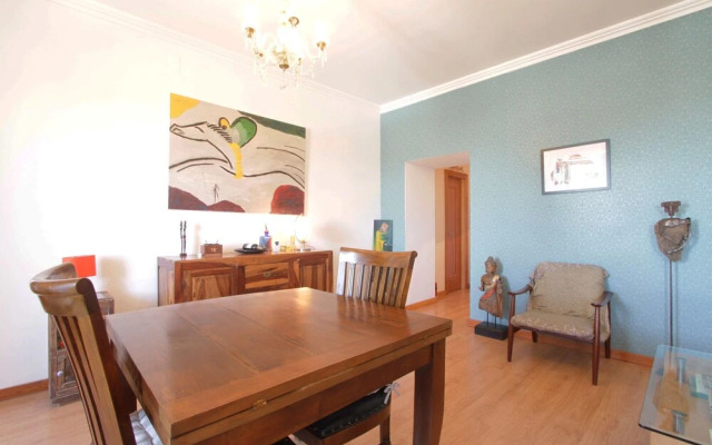 River View Very Central & Spacious 1 Bedroom