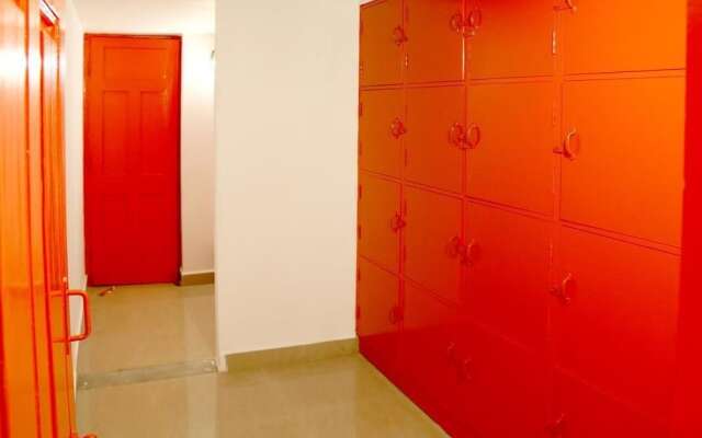 Redlollipop Hostel