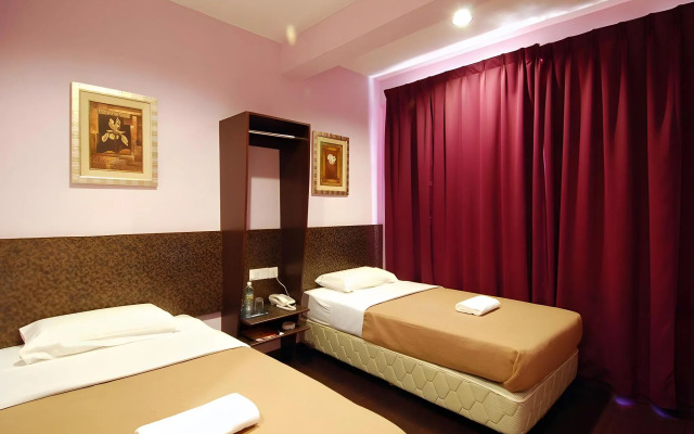 Aristo Hotel At Putatan