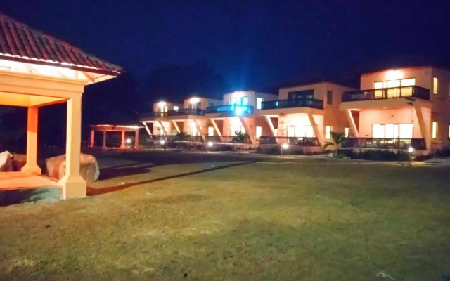The Pench International