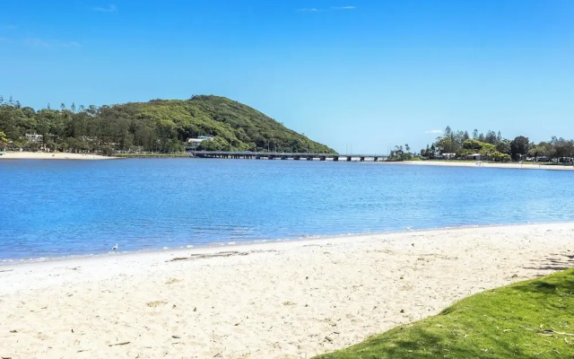 Palm Beach Waterfront Escape