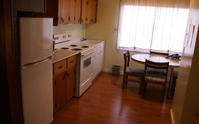 River Heights Motel