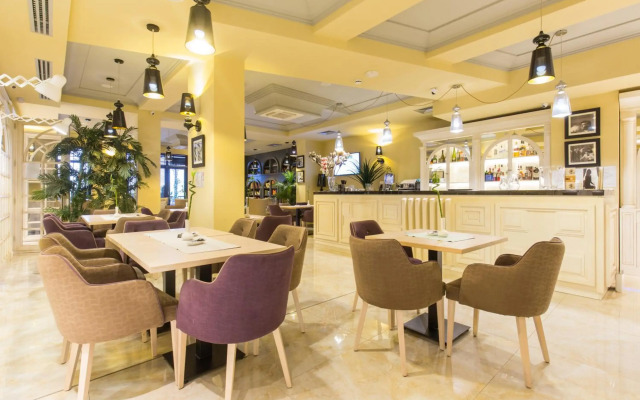 Xenon Hotel & SPA
