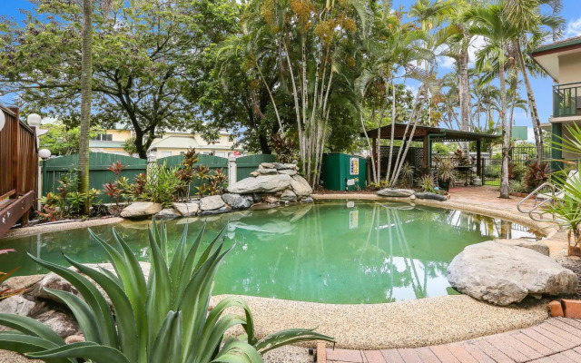 Koala Court Holiday Apartments