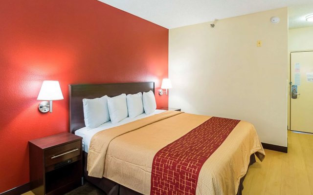 Red Roof Inn PLUS+ Phoenix West