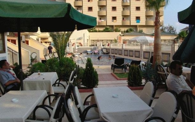 Side Zeugma Adult Only +16 Age