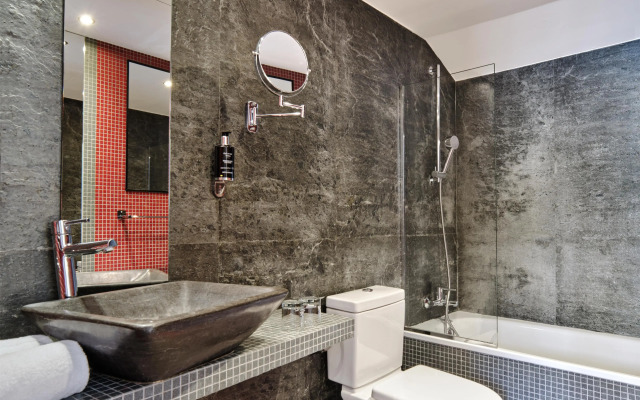 Posy Hotel by Happyculture