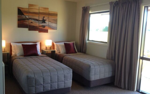 Longbourne Lodge
