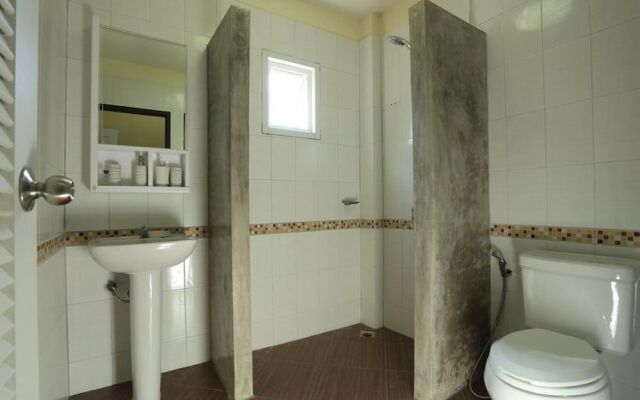 Eco Khaolak Accommodation Hotel