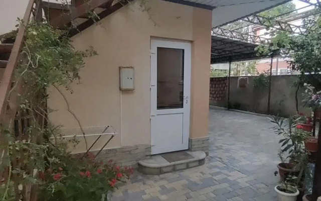 Kottedzh na ulitse Shishkina