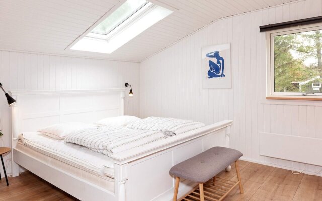 6 Person Holiday Home in Hals