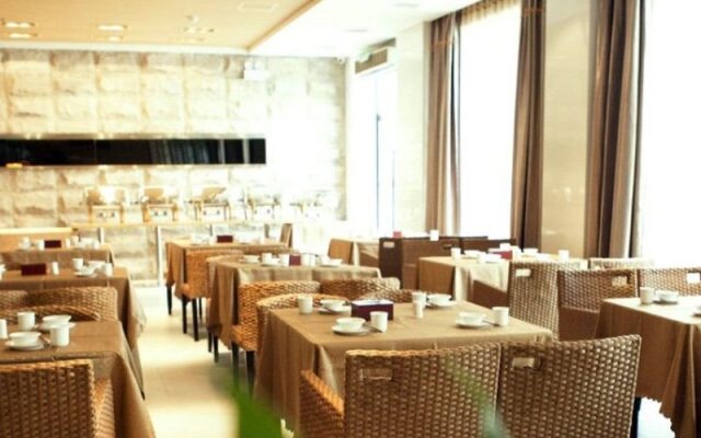 5Yue Inn Linan Branch