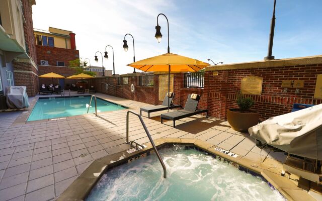 Hilton Garden Inn Savannah Historic District