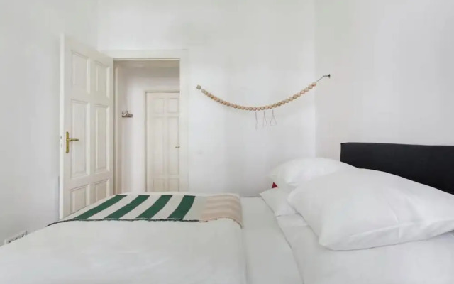 Top Luxury Space Spree Mitte Berlin