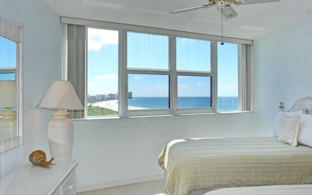 Sunny Beachfront Condo With Pool and Sw-facing Balcony