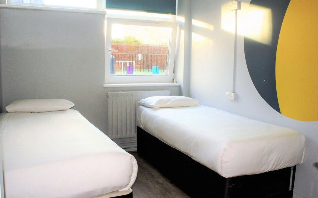 Via Limehouse - Hostel
