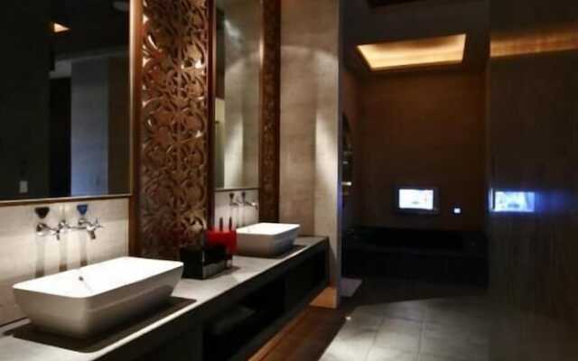 THE YORKER De'luxe Motel