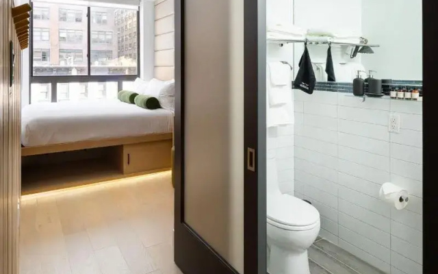 Little Charlie Hotel