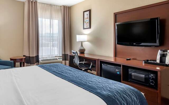 Comfort Inn & Suites Junction City - near Fort Riley