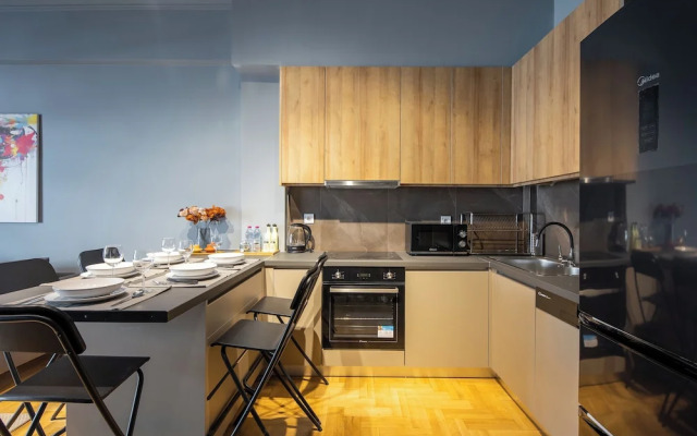 Zephyr 3-Bedroom Apartment in Athens