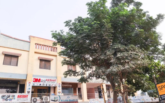 Hotel Apsara Guest House by OYO Rooms