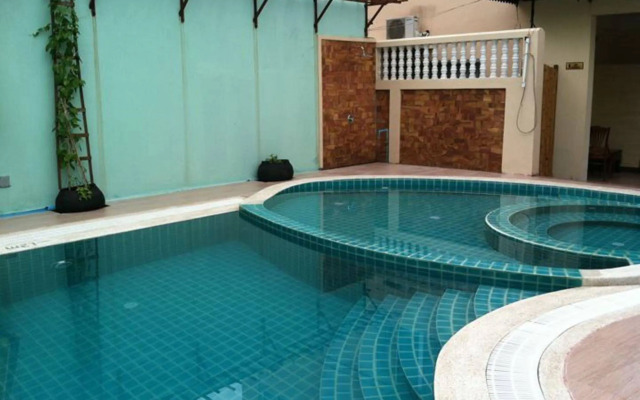 Siem Reap Riverside Hotel