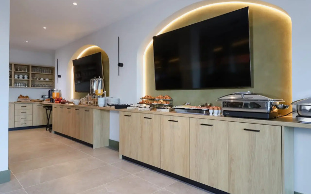 Limni Boutique Experience Hotel