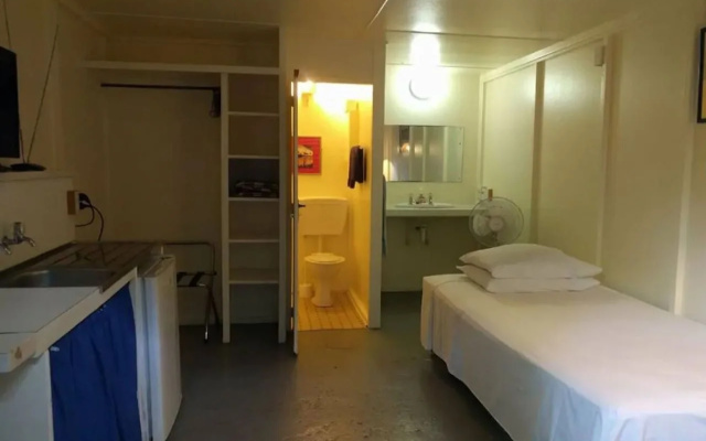 Paradise Inn