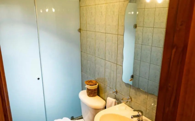 Patagonia Baker Lodge