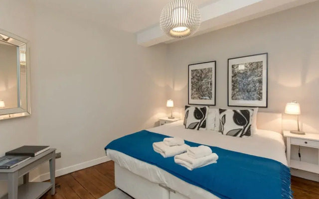 Unique & Stylish Grassmarket Apt - Close to Castle