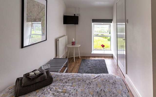 Cwtch Farm Bed & Breakfast