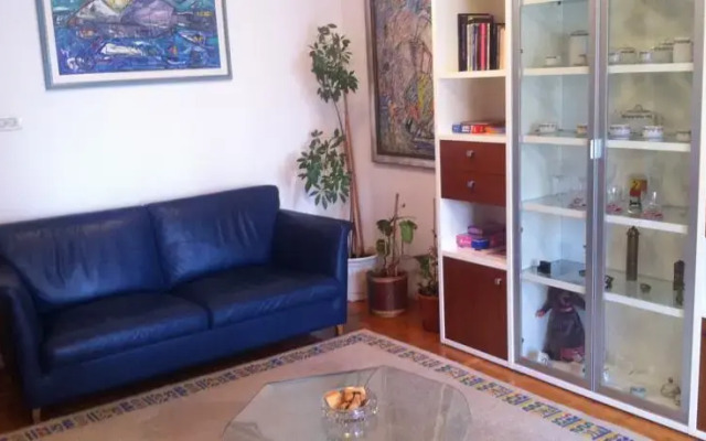Apartment 4 You