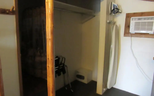 The Woodsman Country Lodge