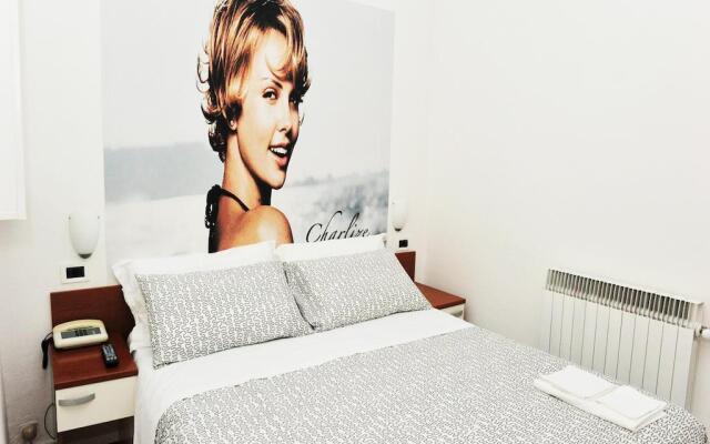 Hotel Lady