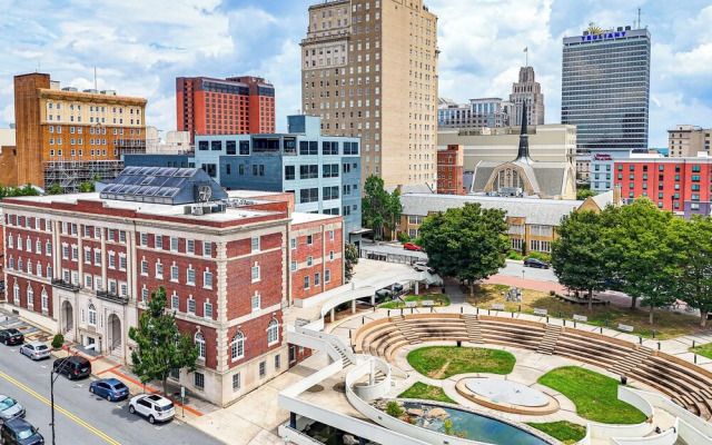 Charming Apartment in Downtown Winston-salem!