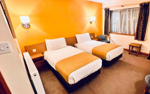 Tollgate Hotel And Leisure