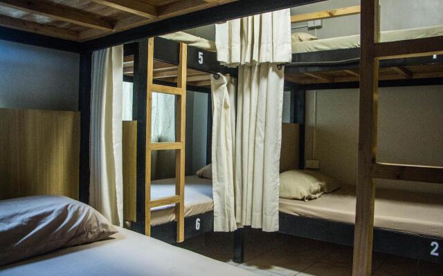 Bunks Hostel