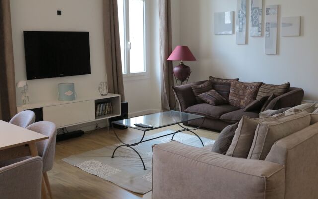 Viva Riviera Spacious 3 Bedrooms