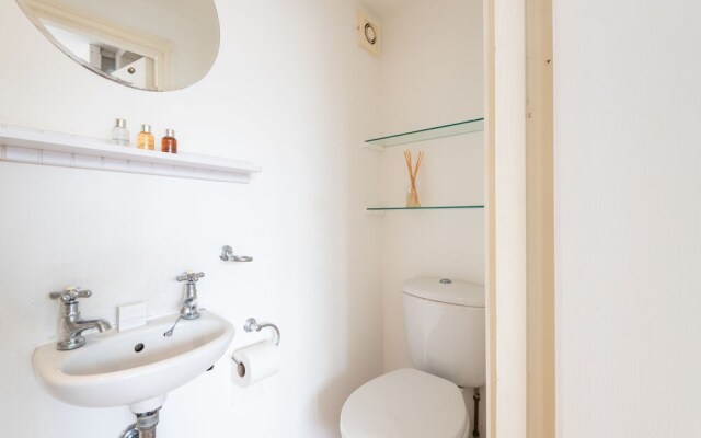 Panoramic Family Home in Maida Vale