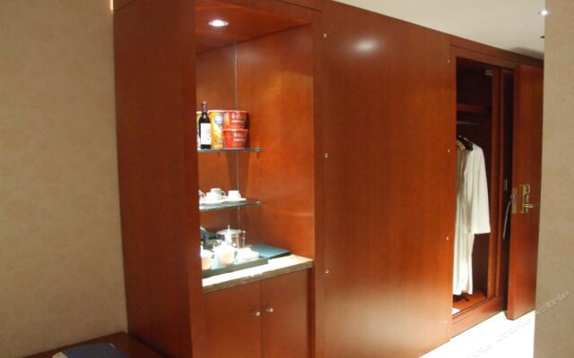 Iris Orchard All Suites Hotel (Tangshan Convention Center)