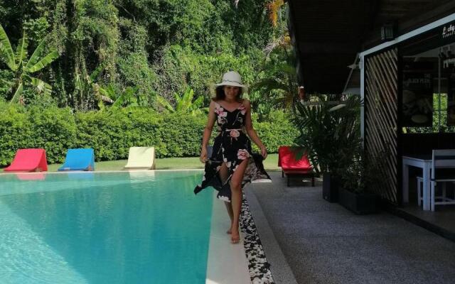 Naiharn Beach Resort