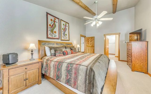 Near Hiking Trails: Spacious Cloudcroft Retreat!