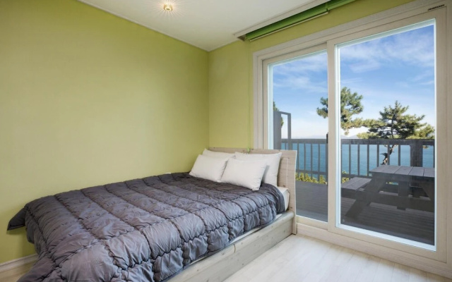 Sea And Lighthouse Pension
