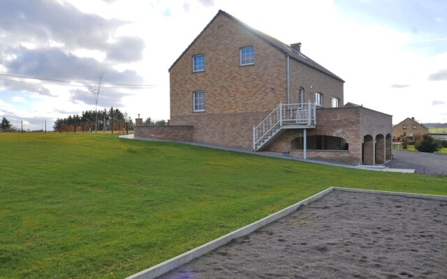 Holiday Home in Somme Leuze With Garden