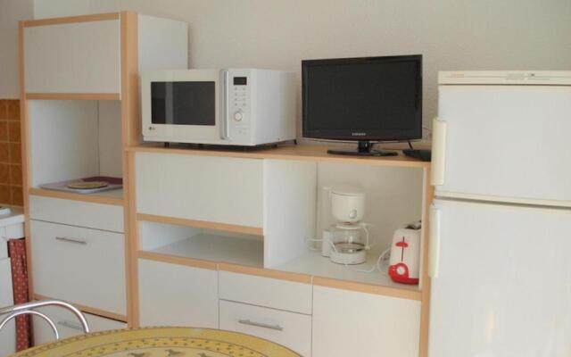 Appartement Balaruc-les-Bains, 1 pièce, 4 personnes - FR-1-503-8