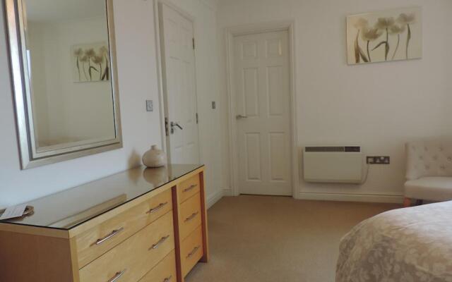 Sea Breeze Apartment Near the Eden Project