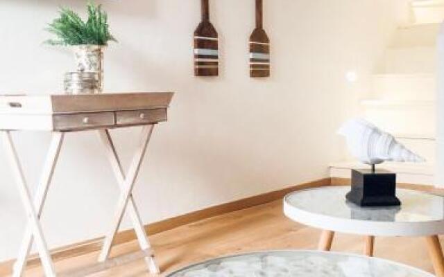 T4 - Space Renovated with Love and Sea