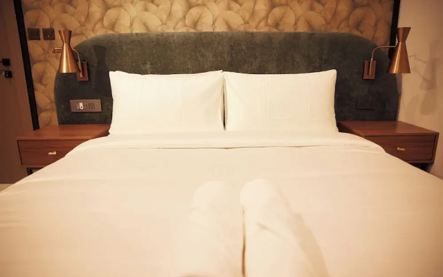 Azusa Hotels and Apartment